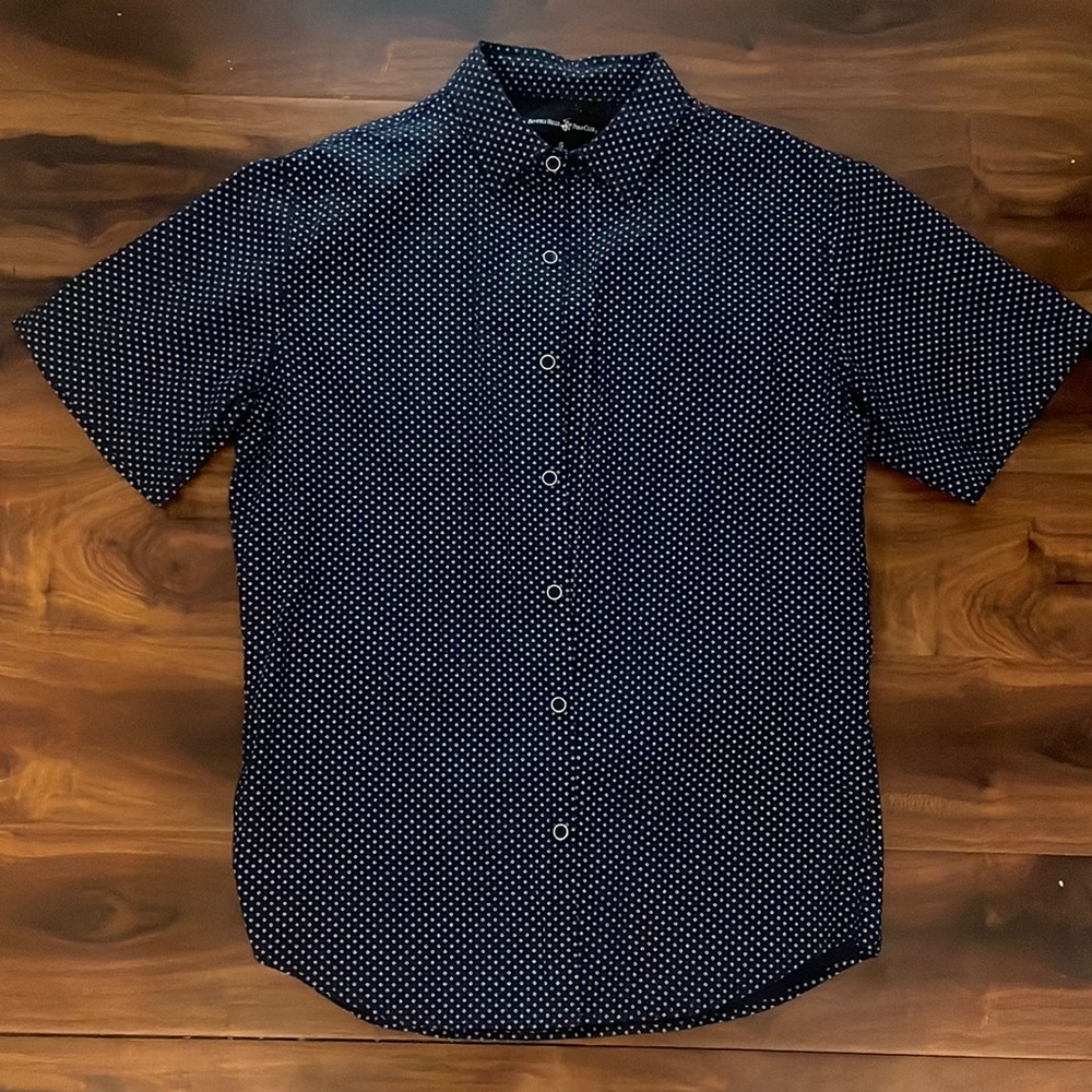 Beverly Hills Polo Club Men’s Blue Button Up Size M